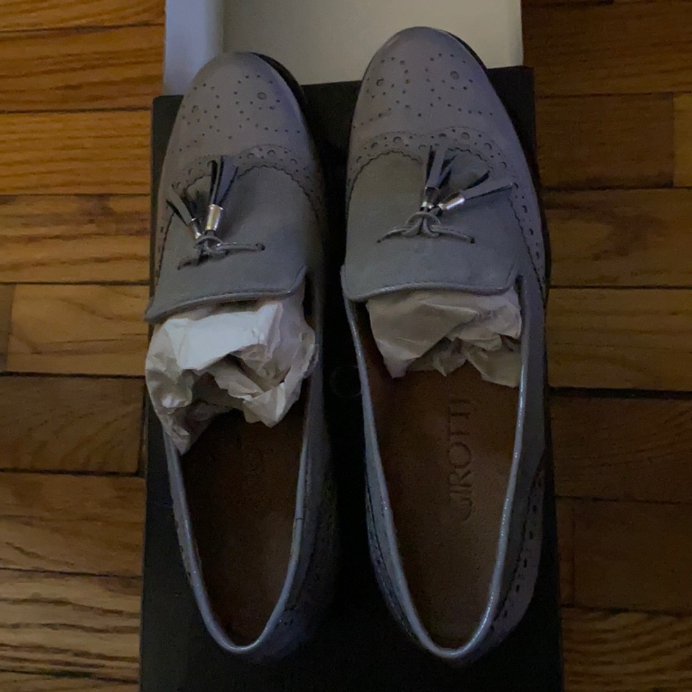 Custom made loafer never worn